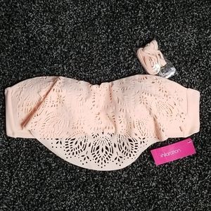 Medium swimsuit top